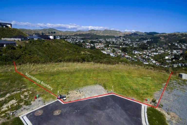 Photo of property in 8 Paul Adams Way, Aotea, 5024