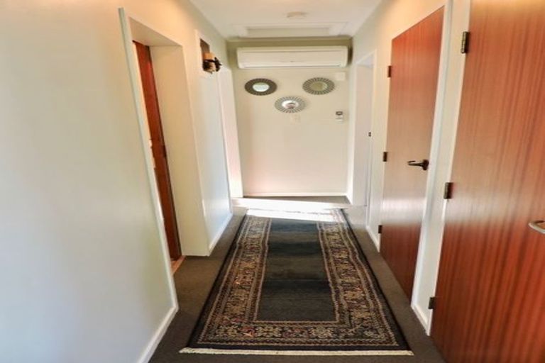 Photo of property in 21a Beauchamp Street, Tawa, Wellington, 5028