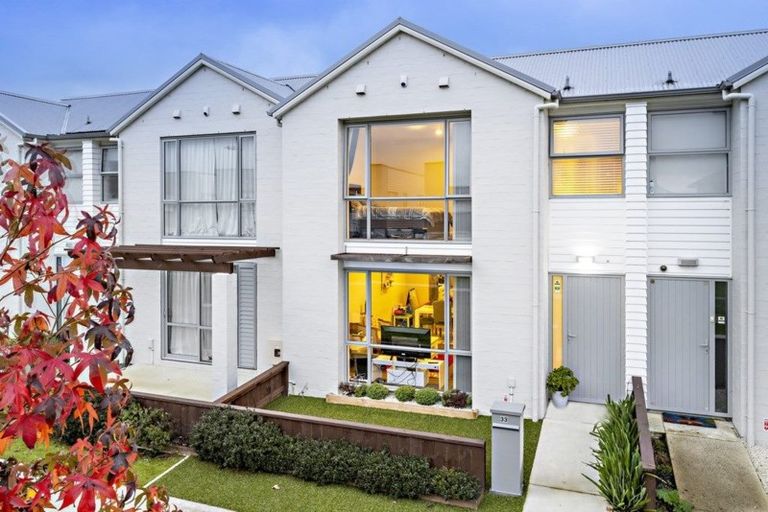 Photo of property in 33 Hollowout Street, Takanini, 2112