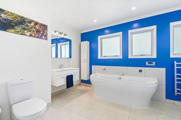 Photo of property in 17 Samuel Place, Queenwood, Hamilton, 3210