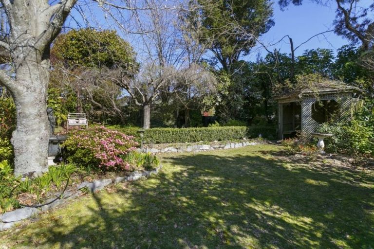 Photo of property in 31 Chesham Avenue, Waipahihi, Taupo, 3330