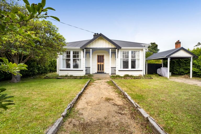 Photo of property in 120 Manawapou Road, Hawera, 4610