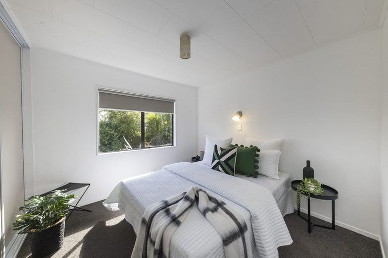 Photo of property in 19 Leander Place, Milson, Palmerston North, 4414