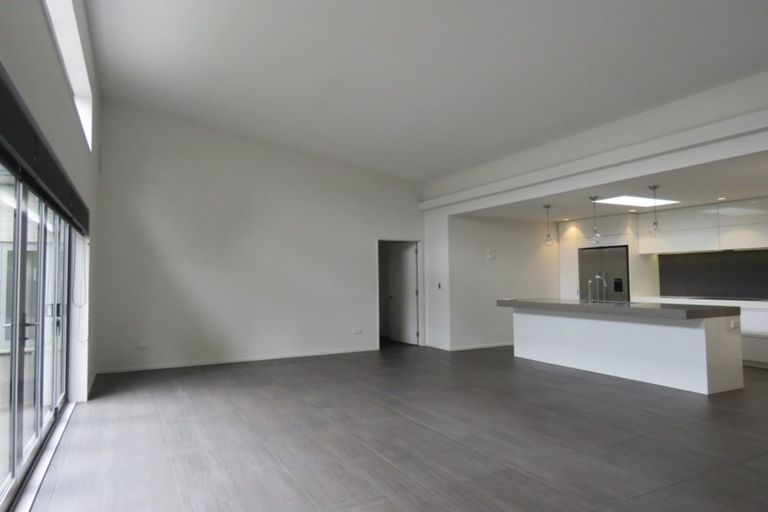 Photo of property in 108 Bryndwr Road, Bryndwr, Christchurch, 8052