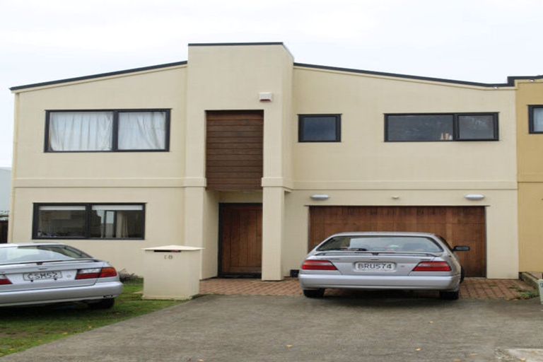 Photo of property in 18 Puma Drive, Golflands, Auckland, 2013