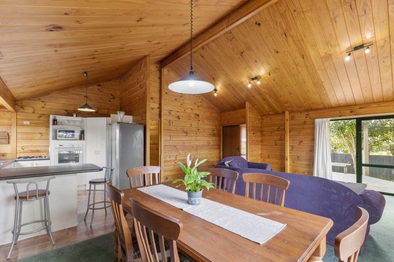 Photo of property in 44 Taihiki Road, Clarks Beach, 2122