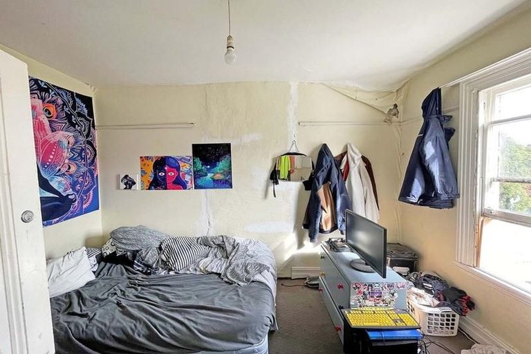 Photo of property in 10 Clyde Street, North Dunedin, Dunedin, 9016