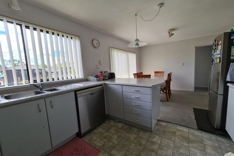 Photo of property in 1/9 Delamare Court, Sunnynook, Auckland, 0632