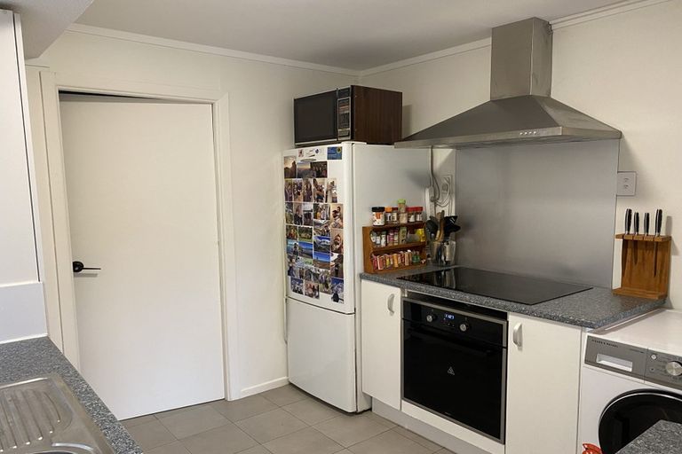 Photo of property in 22 James Evans Drive, Northcote, Auckland, 0627