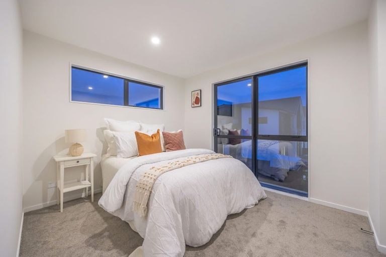 Photo of property in 9 Whawhaki Lane, Kumeu, 0810