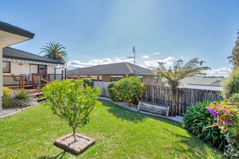 Photo of property in 4 San Lorenzo Rise, Henderson, Auckland, 0612