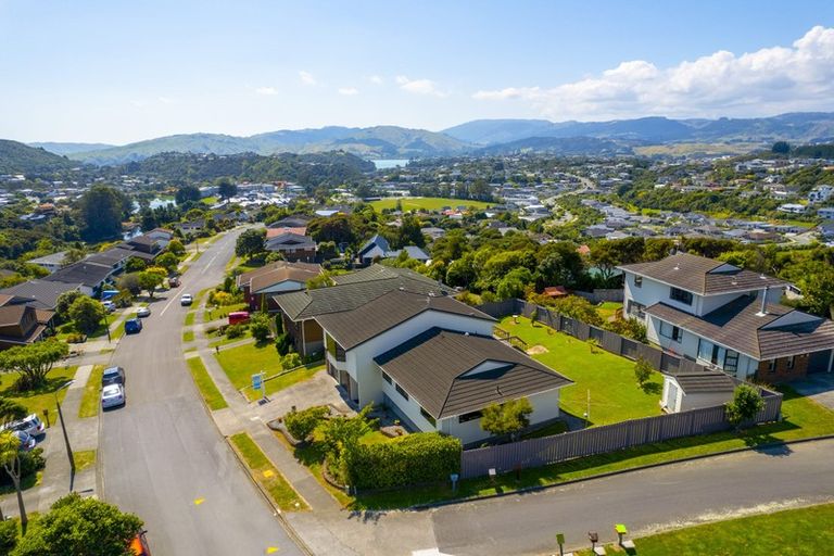 Photo of property in 47 Exploration Way, Whitby, Porirua, 5024