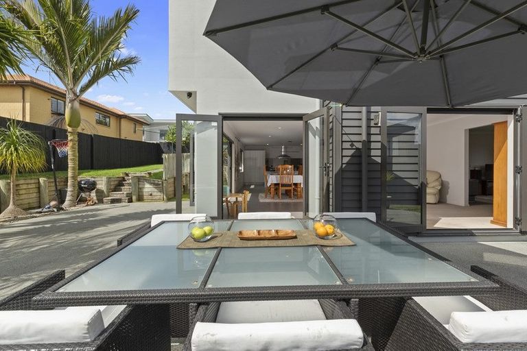 Photo of property in 218 Schnapper Rock Road, Schnapper Rock, Auckland, 0632