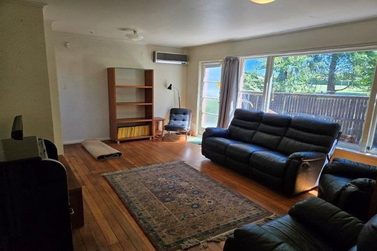 Photo of property in 2/19 Newbridge Place, Ilam, Christchurch, 8041