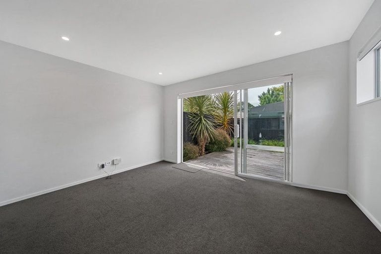 Photo of property in 5/111 Osborne Street, Waltham, Christchurch, 8011