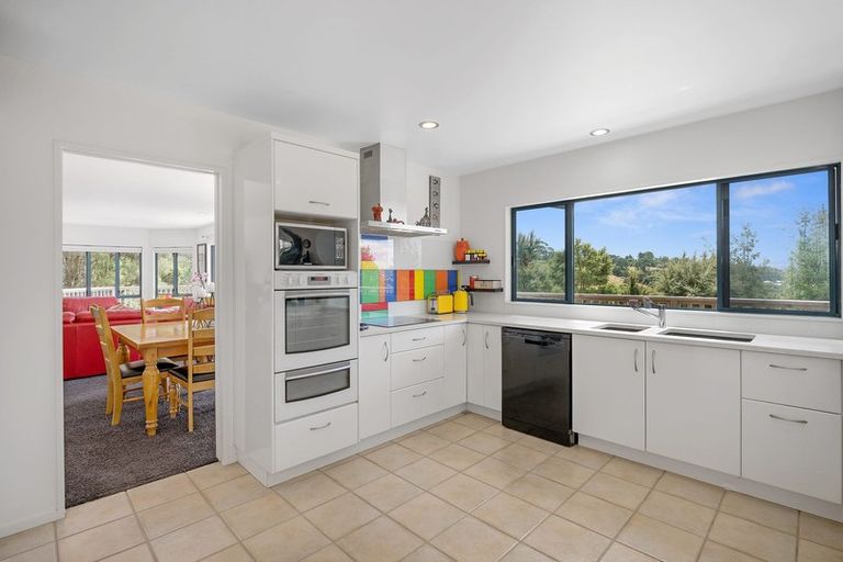 Photo of property in 361a Paremoremo Road, Paremoremo, Auckland, 0632