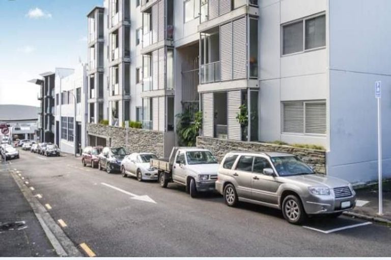 Photo of property in Zenith Apartments, 201/10 Fox Street, Parnell, Auckland, 1052