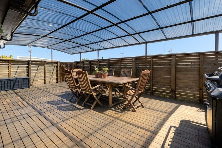 Photo of property in 2/419 Maunganui Road, Mount Maunganui, 3116