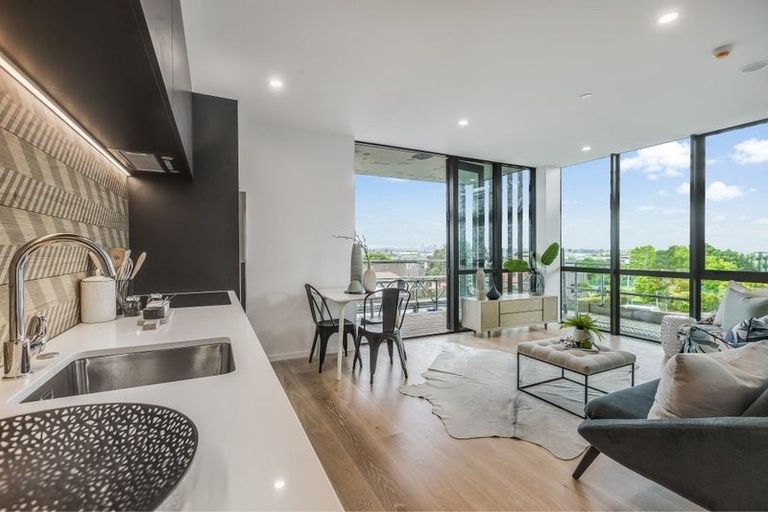 Photo of property in 303/10 Auburn Street, Takapuna, Auckland, 0622