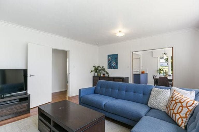 Photo of property in 8 Anthony Street, Tawa, Wellington, 5028