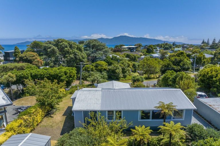 Photo of property in 5 Tainui Street, Raumati Beach, Paraparaumu, 5032