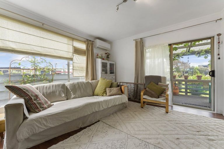 Photo of property in 127 Seabury Avenue, Foxton Beach, Foxton, 4815