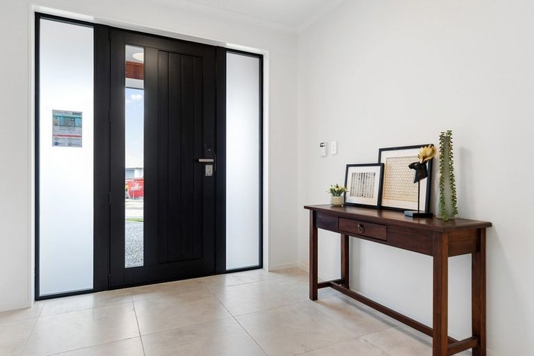 Photo of property in 11 Sydney Place, Flagstaff, Hamilton, 3210