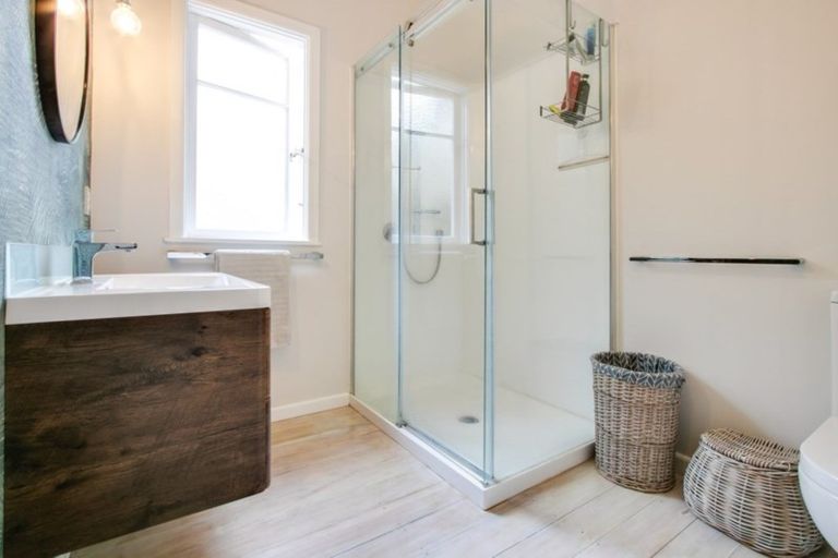 Photo of property in 7 Clyde Road, Bluff Hill, Napier, 4110