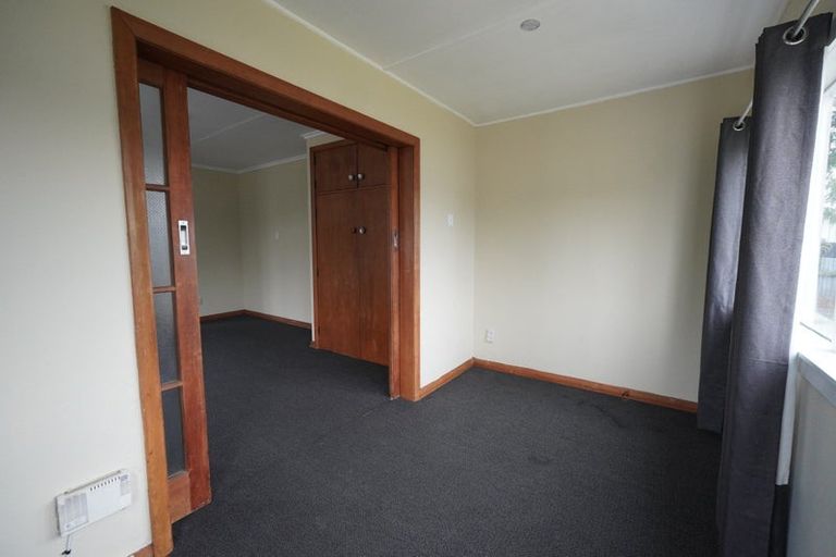 Photo of property in 330 Featherston Street, Palmerston North, 4414