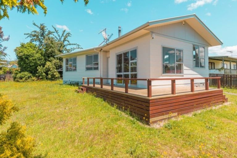 Photo of property in 18 Sequoia Crescent, Owhata, Rotorua, 3010