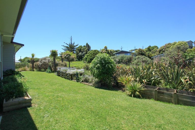 Photo of property in 5c Waikowhai Place, Raglan, 3225