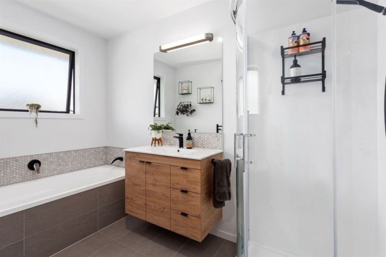 Photo of property in 51 Bunyan Road, Coastlands, Whakatane, 3120