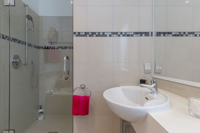 Photo of property in 17 Acacia Bay Road, Nukuhau, Taupo, 3330