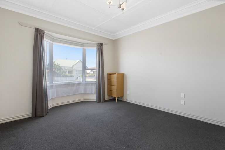 Photo of property in 156 Bay View Road, South Dunedin, Dunedin, 9012