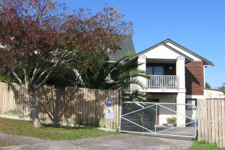 Photo of property in 9 Rotoma Rise, Clover Park, Auckland, 2019