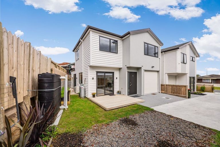 Photo of property in 16d Balgowan Terrace, Conifer Grove, Takanini, 2112