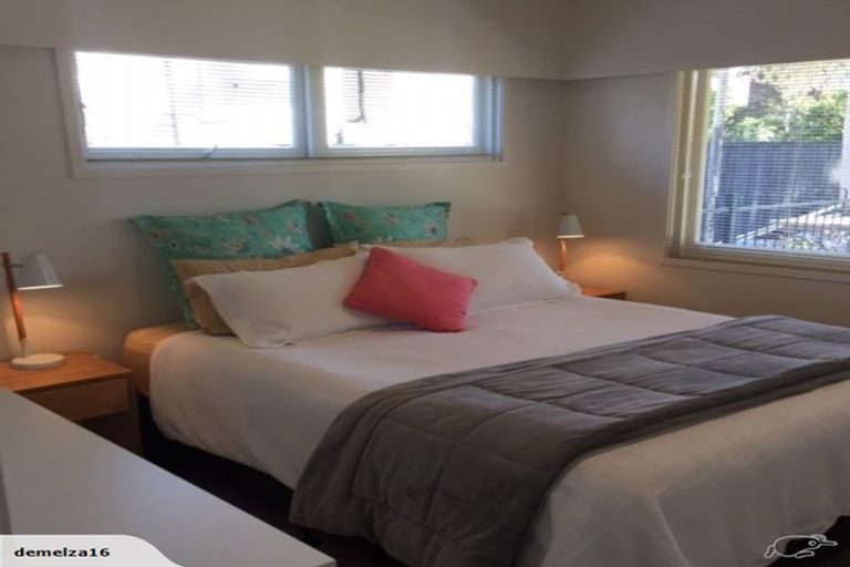 Photo of property in 80 Ngataringa Road, Devonport, Auckland, 0624