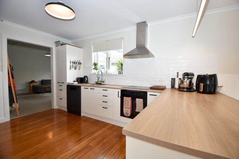 Photo of property in 20 Wyndham Street, Carterton, 5713