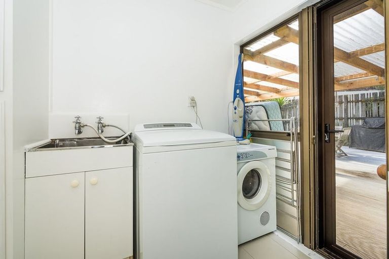 Photo of property in 2/56 Stredwick Drive, Torbay, Auckland, 0630