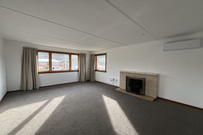 Photo of property in 124 Martin Road, Fairfield, Dunedin, 9018