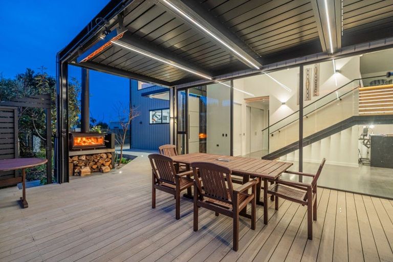 Photo of property in 112 Ti Kouka Crescent, Matarangi, Whitianga, 3592