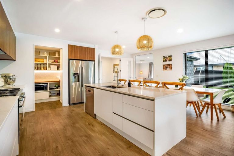 Photo of property in 10 Lewis Crescent, Rolleston, 7614