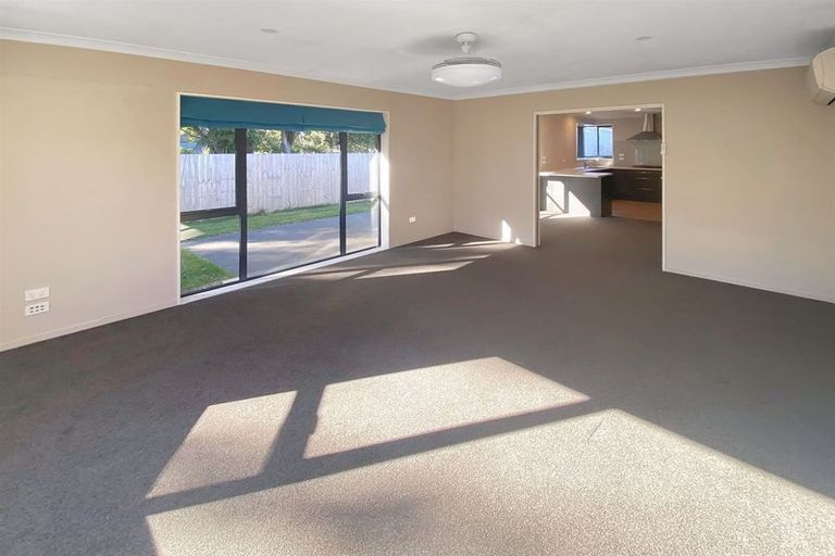 Photo of property in 2/2 Gates Lane, Woolston, Christchurch, 8023