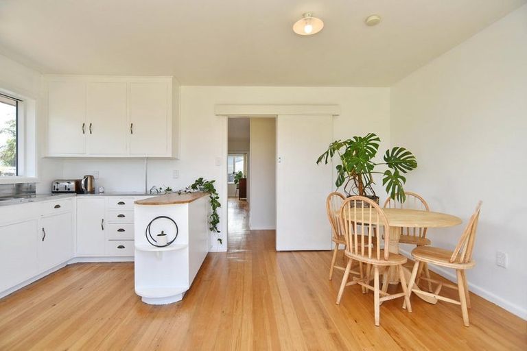 Photo of property in 25 Fairmont Place, Hornby, Christchurch, 8042