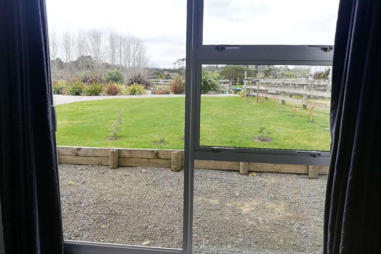 Photo of property in 939 Kahikatea Flat Road, Waitoki, Kaukapakapa, 0871
