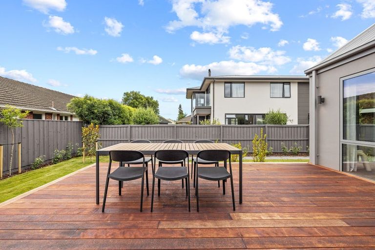 Photo of property in 17 Bradshaw Terrace, Riccarton, Christchurch, 8011