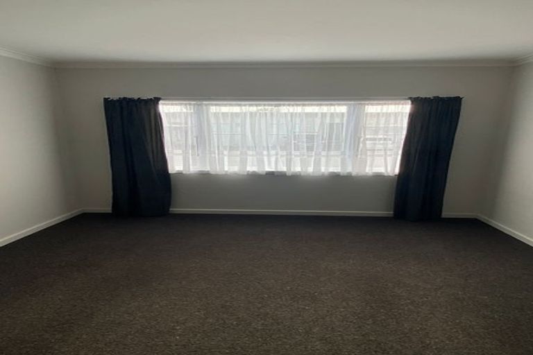 Photo of property in 229 Featherston Street, Palmerston North, 4410