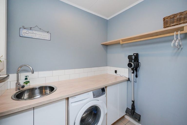 Photo of property in 64 Long Melford Road, Awapuni, Palmerston North, 4412