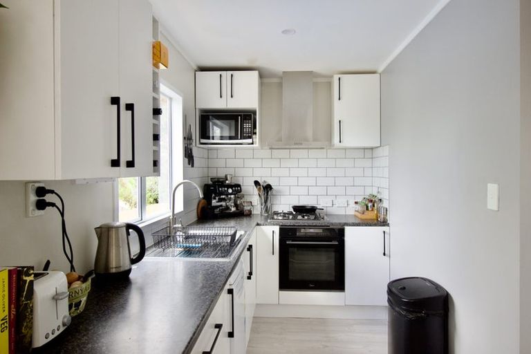 Photo of property in 6 Wiriana Place, Stanmore Bay, Whangaparaoa, 0932