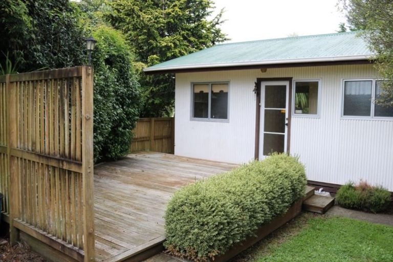 Photo of property in 8 Oxford Street, Tirau, 3410